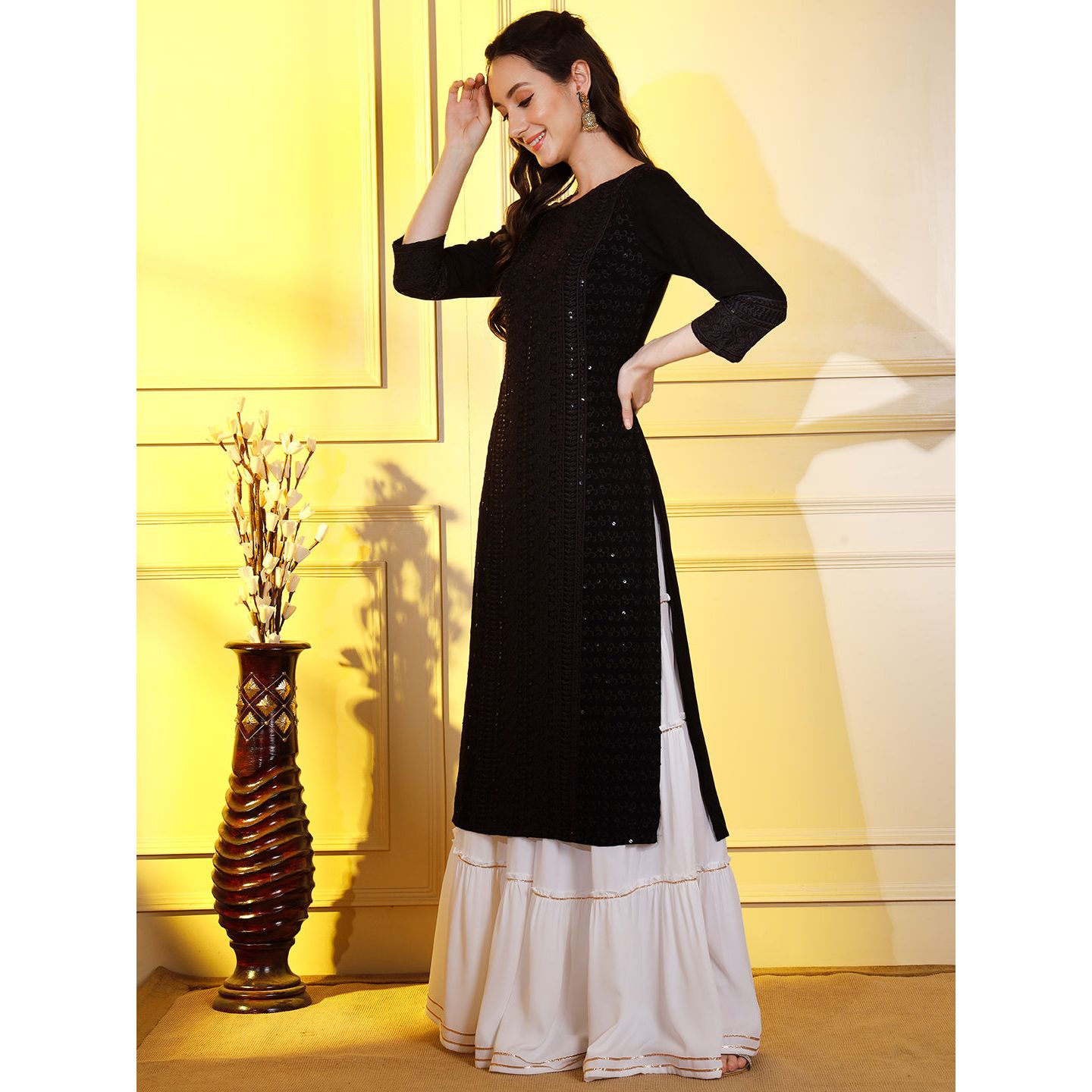 Buy online Women Black Round Neck A-line Kurta from Kurta Kurtis for Women  by Brownverse for ₹549 at 73% off | 2024 Limeroad.com